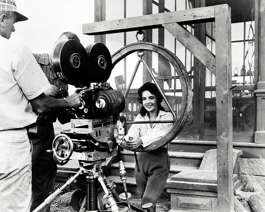 Элизабет Тейлор на съемочной площадке Элизабет Тейлор на съемочной площадке