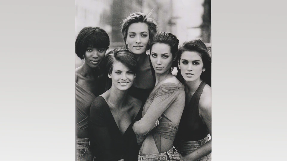 Наоми Кэмпбелл, Линда Евангелиста, Татьяна Патиц, Кристи Тарлингтон и Синди Кроуфорд. Фотограф Питер Линдберг Наоми Кэмпбелл, Линда Евангелиста, Татьяна Патиц, Кристи Тарлингтон и Синди Кроуфорд. Фотограф Питер Линдберг