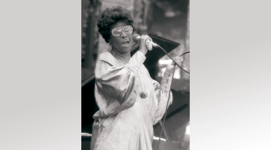 Элла Фицджеральд в 1986 году