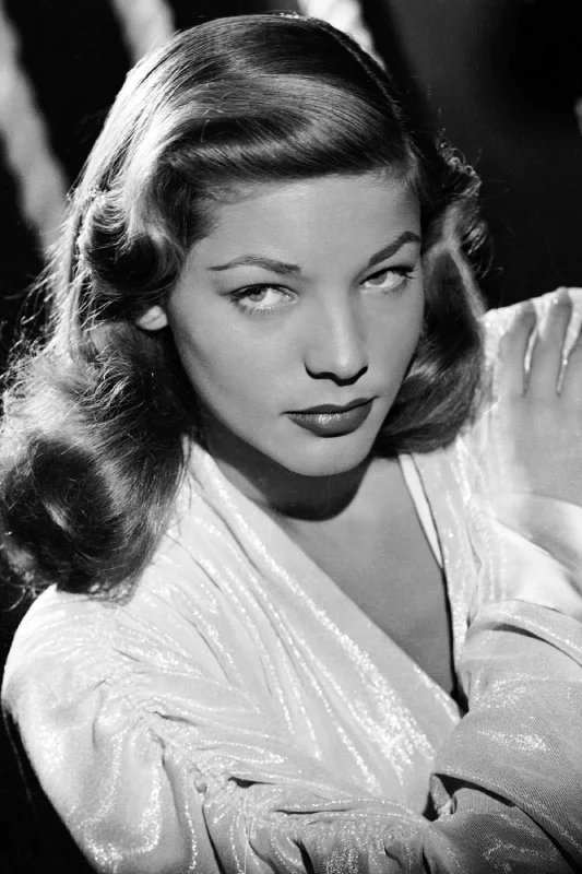 Галерея - Лорен Бэколл