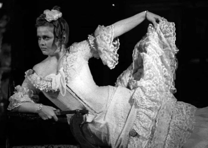 Наталья Гундарева в театре Наталья Гундарева в театре