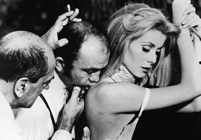 Катрин Денев в фильме "Дневная красавица" Катрин Денев в фильме "Дневная красавица"