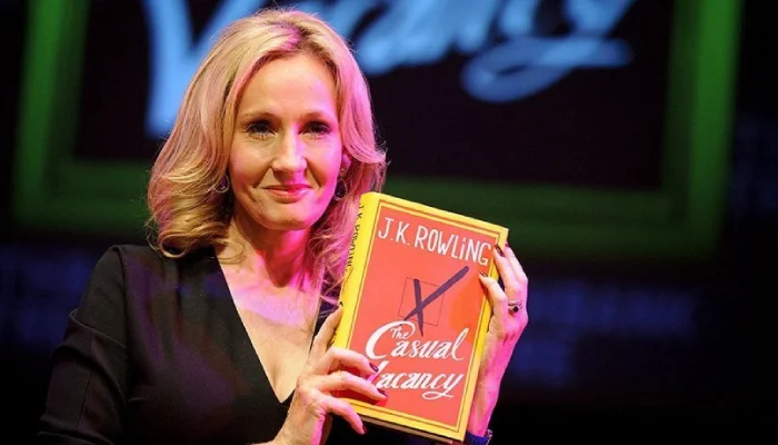 Джоан Роулинг представляет книгу "Свободная вакансия"