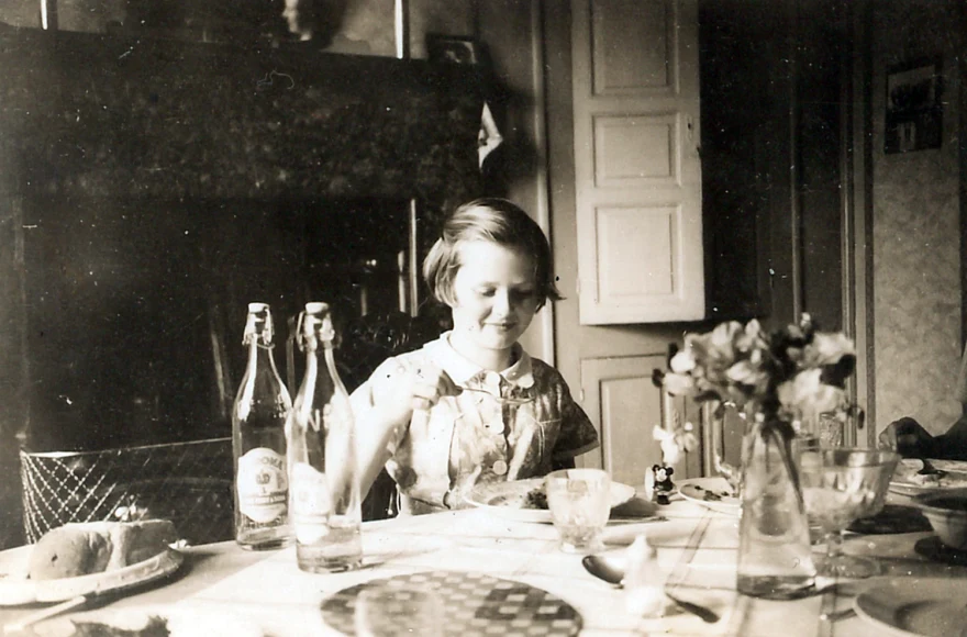 Маргарет Тэтчер в детстве Маргарет Тэтчер в детстве