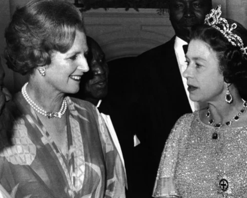 Маргарет Тэтчер и Елизавета II, 1979 год. Фото: flickr.com Маргарет Тэтчер и Елизавета II, 1979 год. Фото: flickr.com