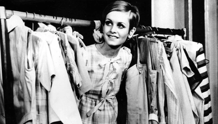 Твигги в гардеробе Твигги в гардеробе